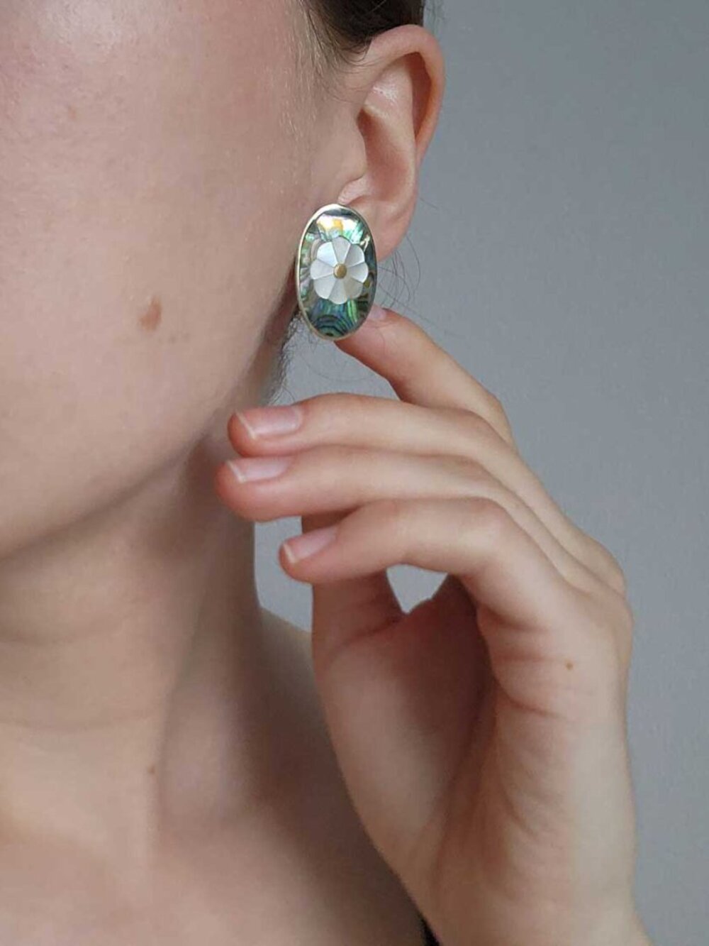 Mother-of-Pearl silver mosaic flower inlay abalone stud earrings made in Mexico - Picture 3 of 7